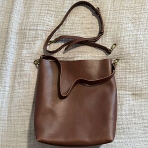 Madewell The Transport Bucket Bag